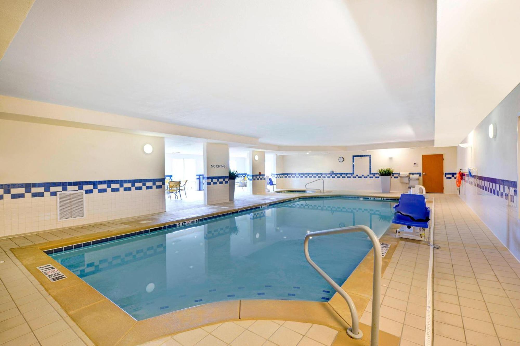 Fairfield Inn & Suites וורנר רובינס מראה חיצוני תמונה