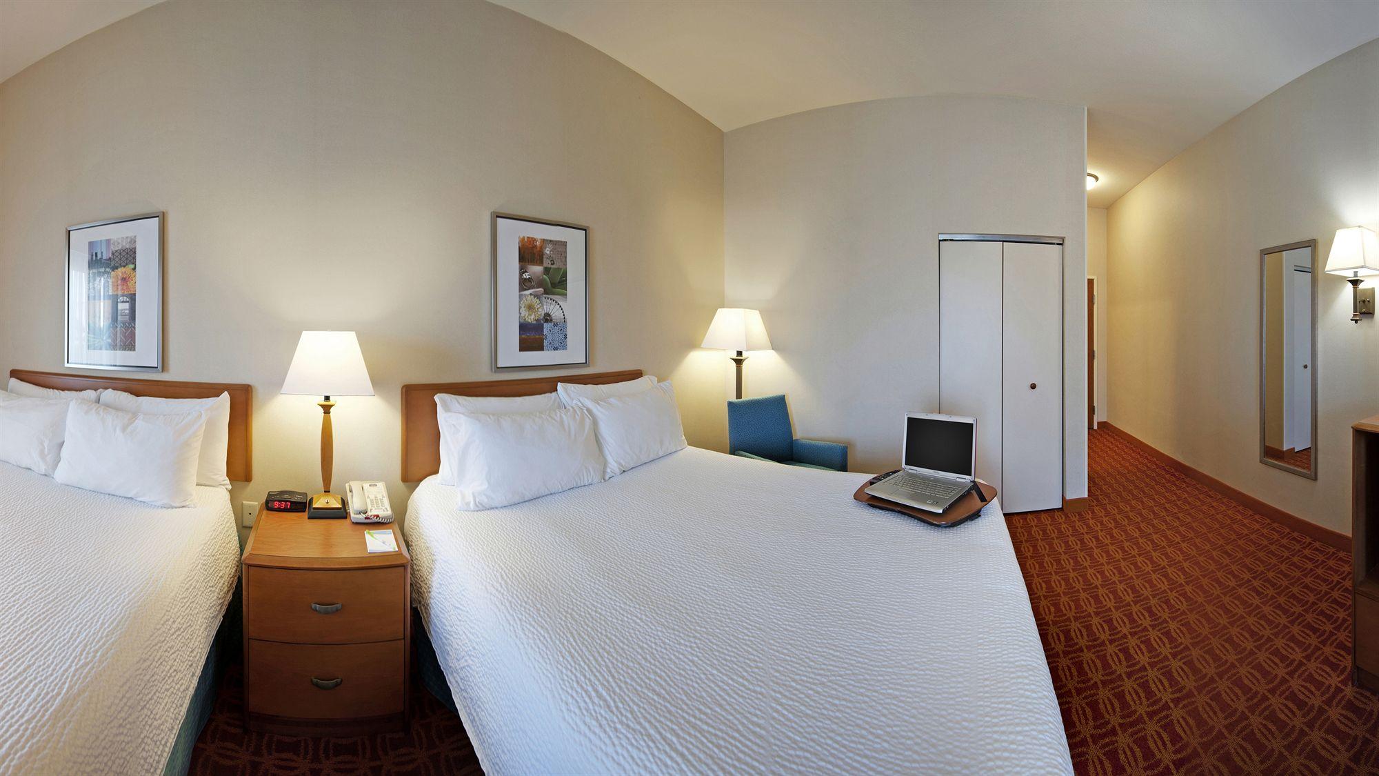 Fairfield Inn & Suites וורנר רובינס מראה חיצוני תמונה